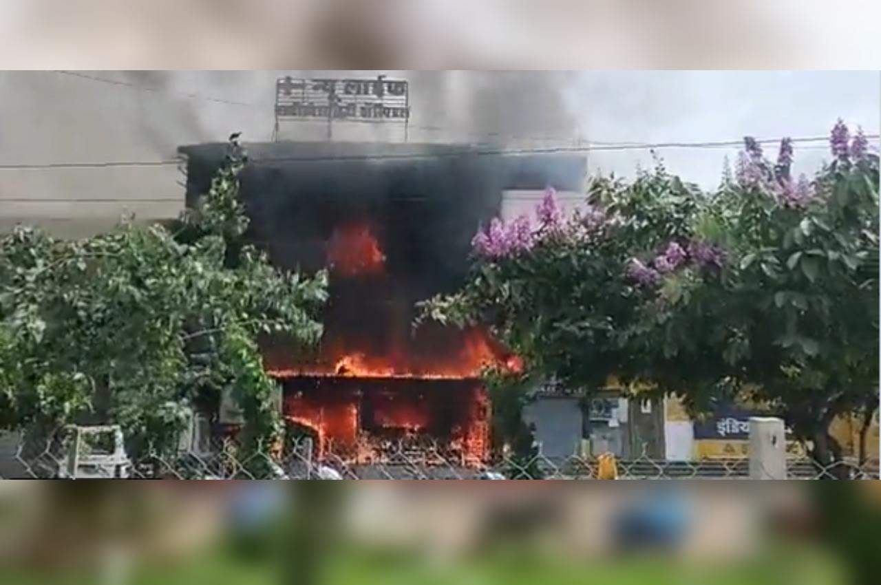 Massive fire in New Life Hospital