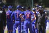 India restricts Zimbabwe