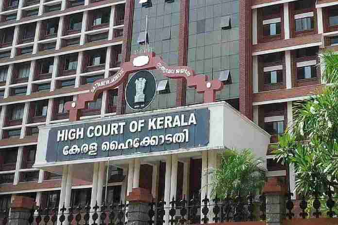 Kerala, Kerala High Court, news24, India, India news, Kollam Lawyer, Kollam Bar Association, Lawyer protest