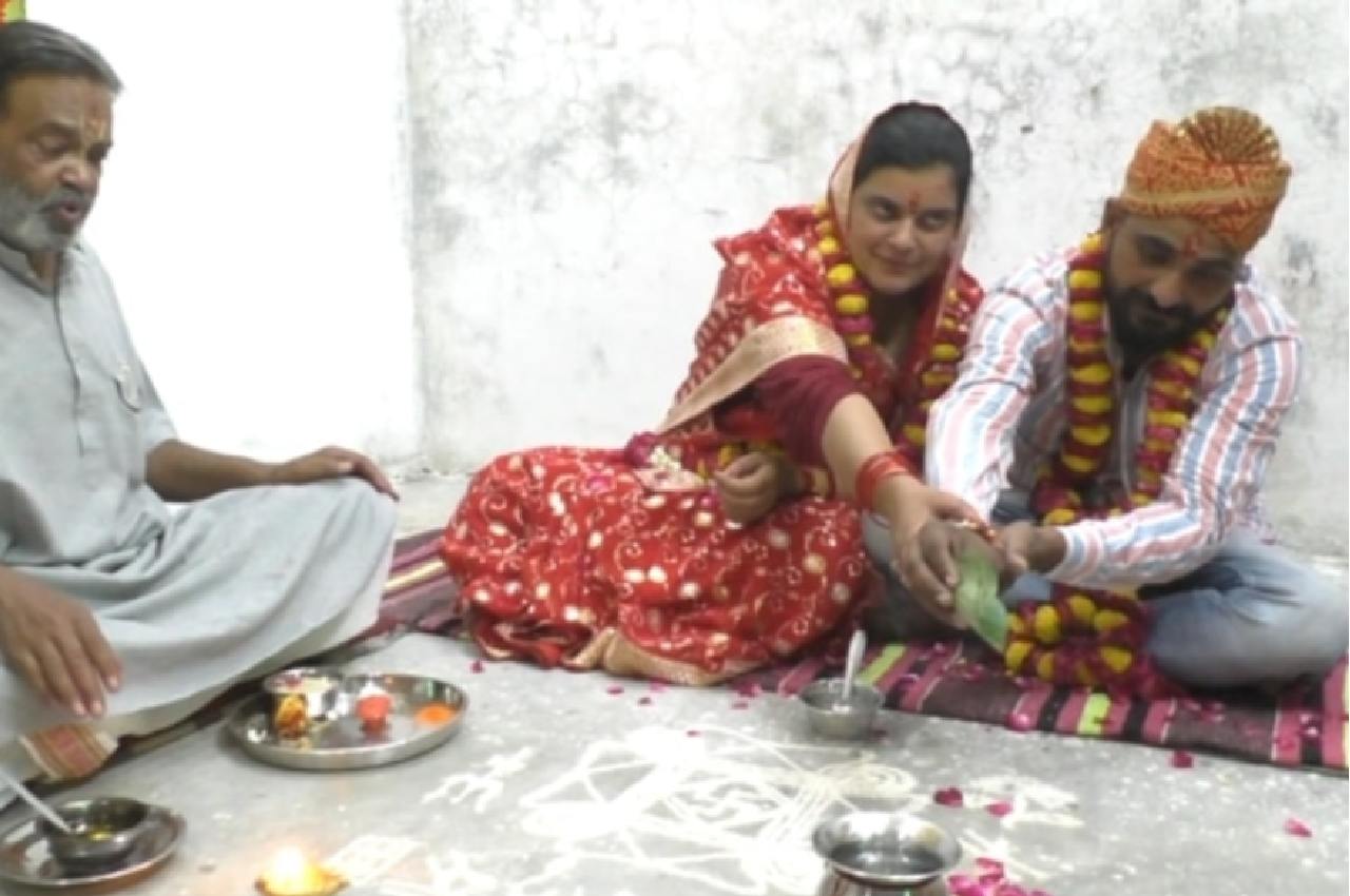 Muslim woman marries with Hindu rituals