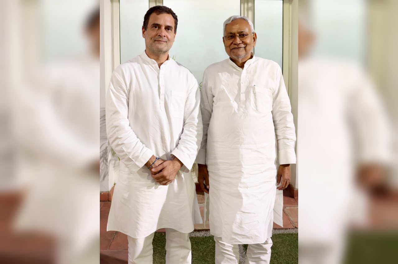 Nitish Kumar met Rahul Gandhi