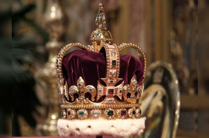 The Crown engraved with the Kohinoor diamond