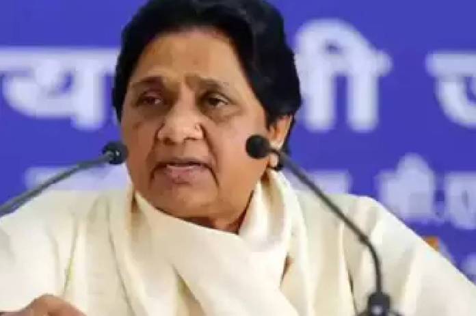 'Congress uses Dalits as scapegoat,' alleges Mayawati