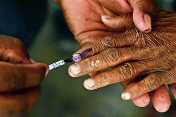 EC to announce Gujarat Assembly polls date today