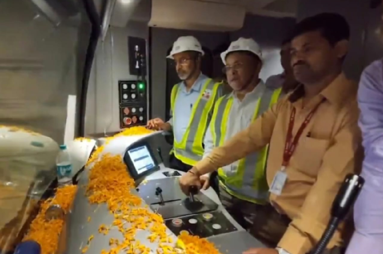 Kolkata underwater metro