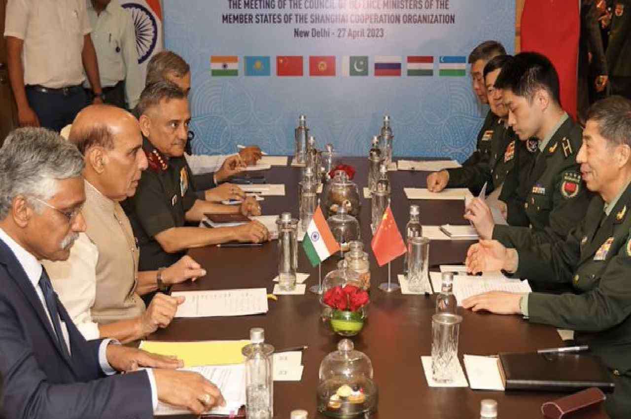 Rajnath Singh meets Chinese Defence Minister in New Delhi