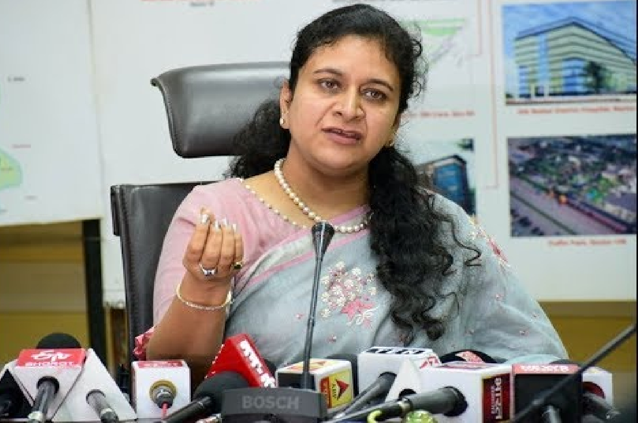 CEO Ritu Maheshwari