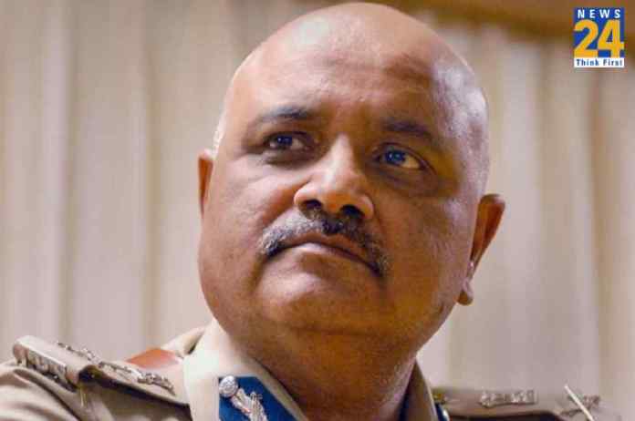 Praveen Sood takes charge as new CBI director