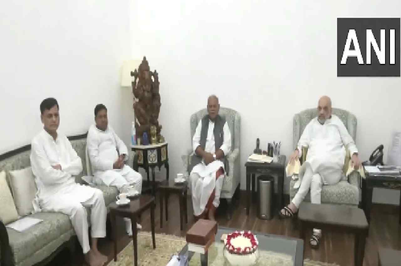 Jitam Ram Manjhi meets Amit Shah