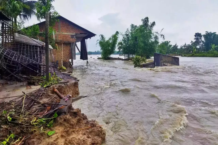 Assam Flood Situation Worsens 3189