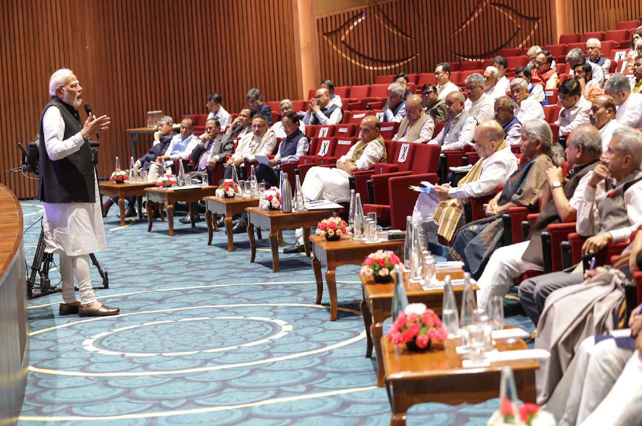 PM Modi chairs council of Ministers Meeting at Pragati Maidan