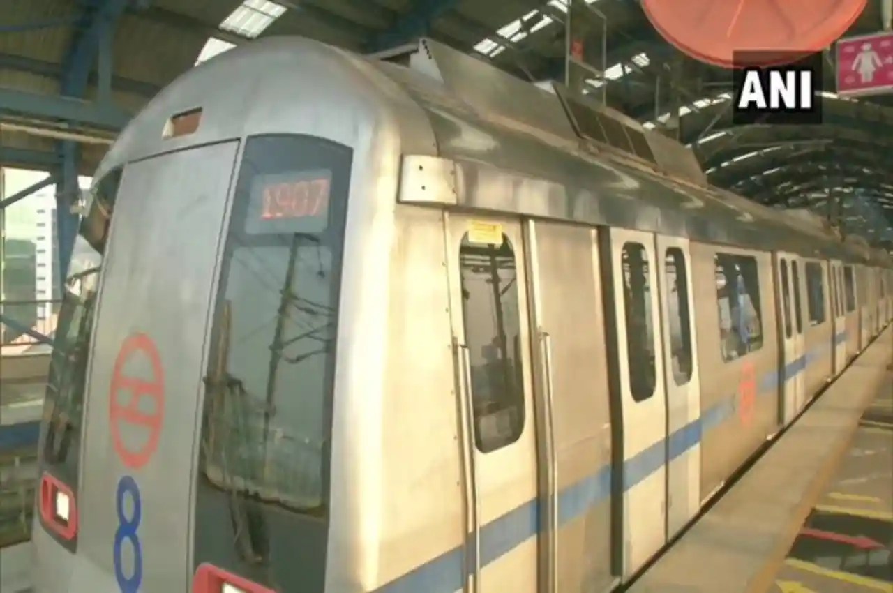 Nearly 60 lakh commuters traveled on daily basis amid flooding: DMRC