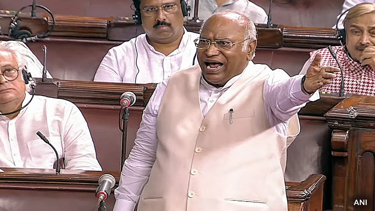 Mallikarjun Kharge remark on Modi