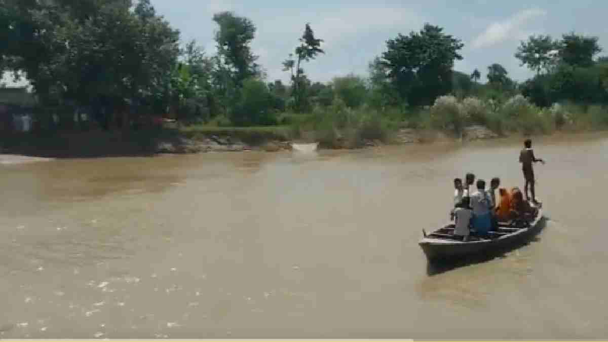 Boat Carrying 32 Students Overturned; Many Still Missing
