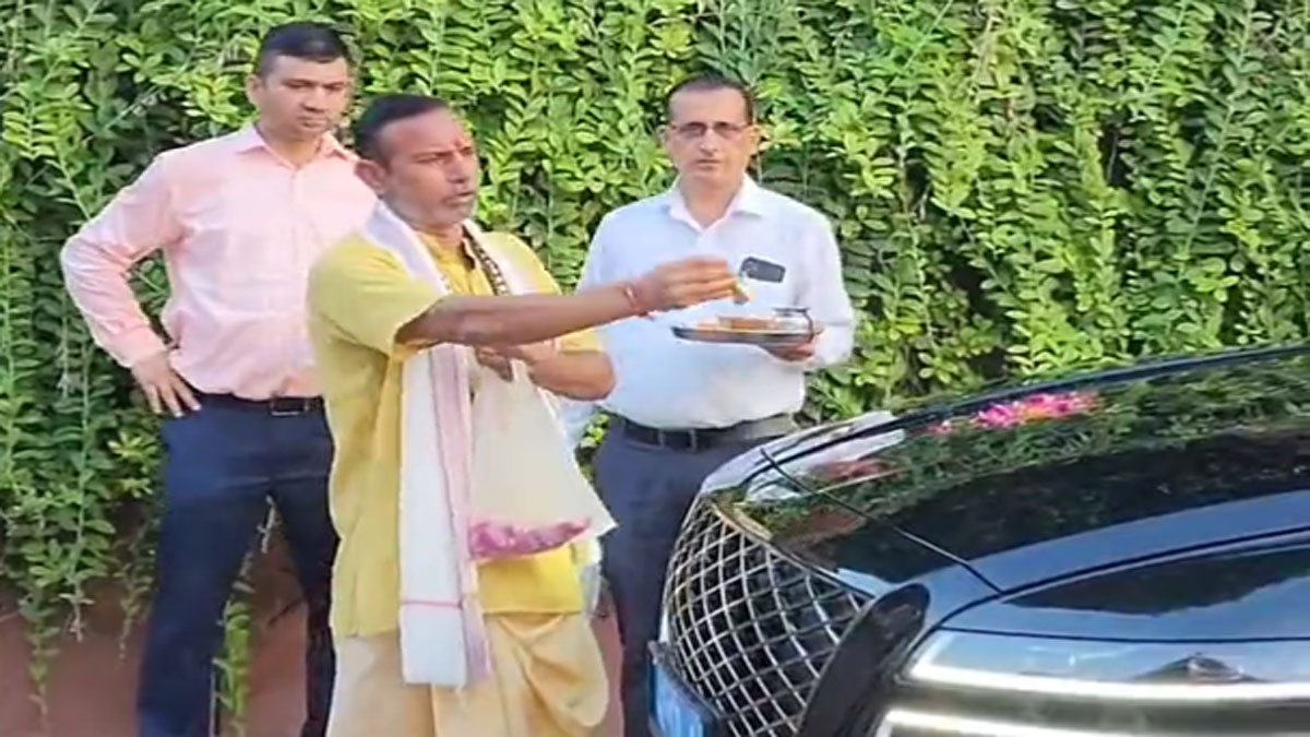 Watch South Korean Embassy Holds Traditional Puja Ceremony For New Car Know Why 7349