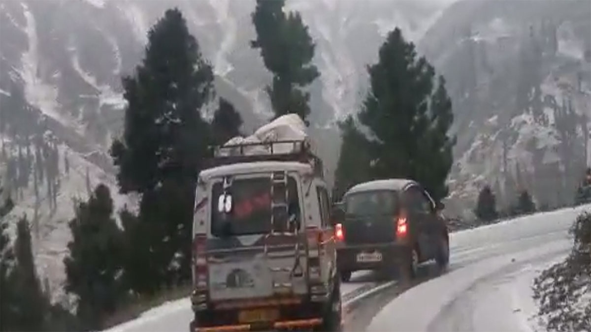 Snowfall In Kashmir