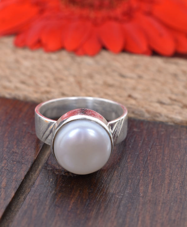 Style Spotlight: Cultured Pearl Engagement Rings | Jared
