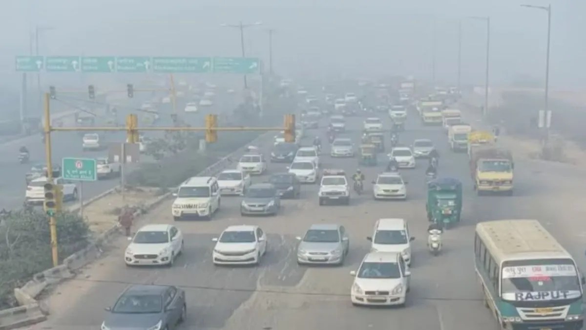 Air Emergency: City Chokes On Smog As AQI Remains In 'Severe' Zone