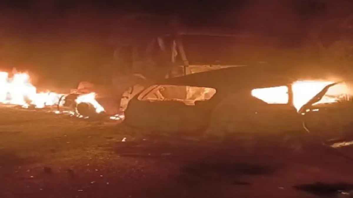 Uttar Pradesh: Eight Burnt Alive After Car Suffers Tyre Burst, Rams Dumper Head-On