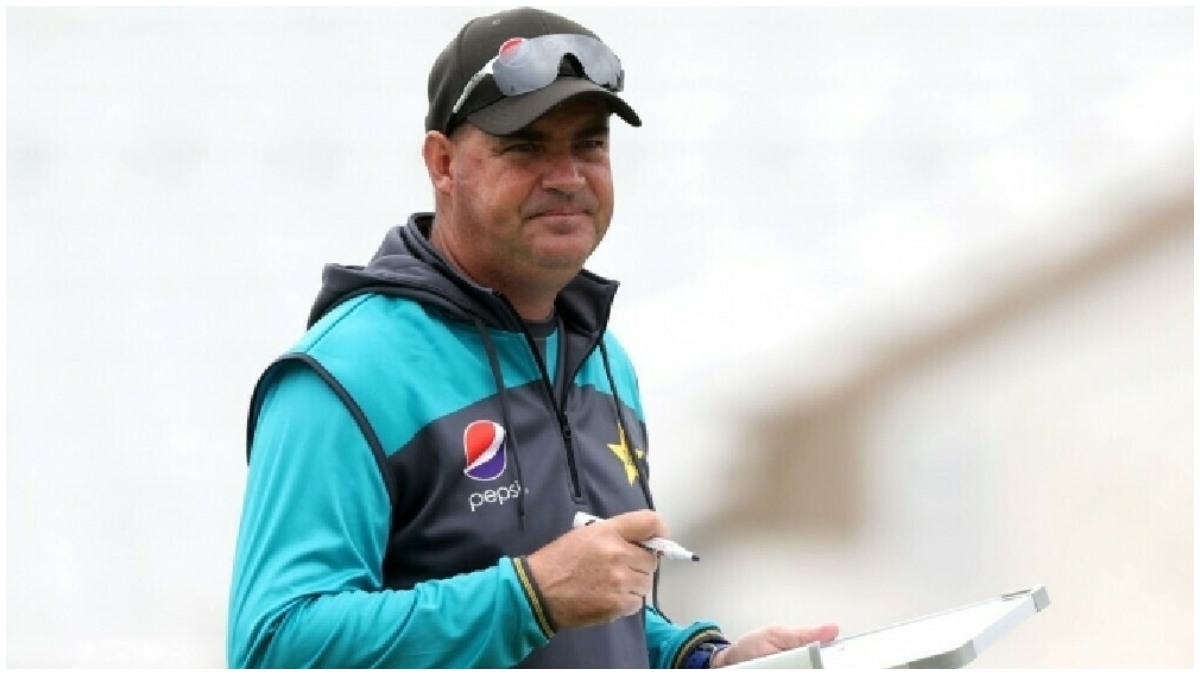 Former Coaches Including Mickey Arthur Resign From Pakistan Cricket