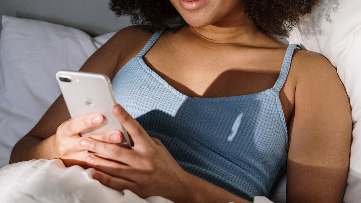 What Happens When You Look At Your Phone Right After Waking Up?
