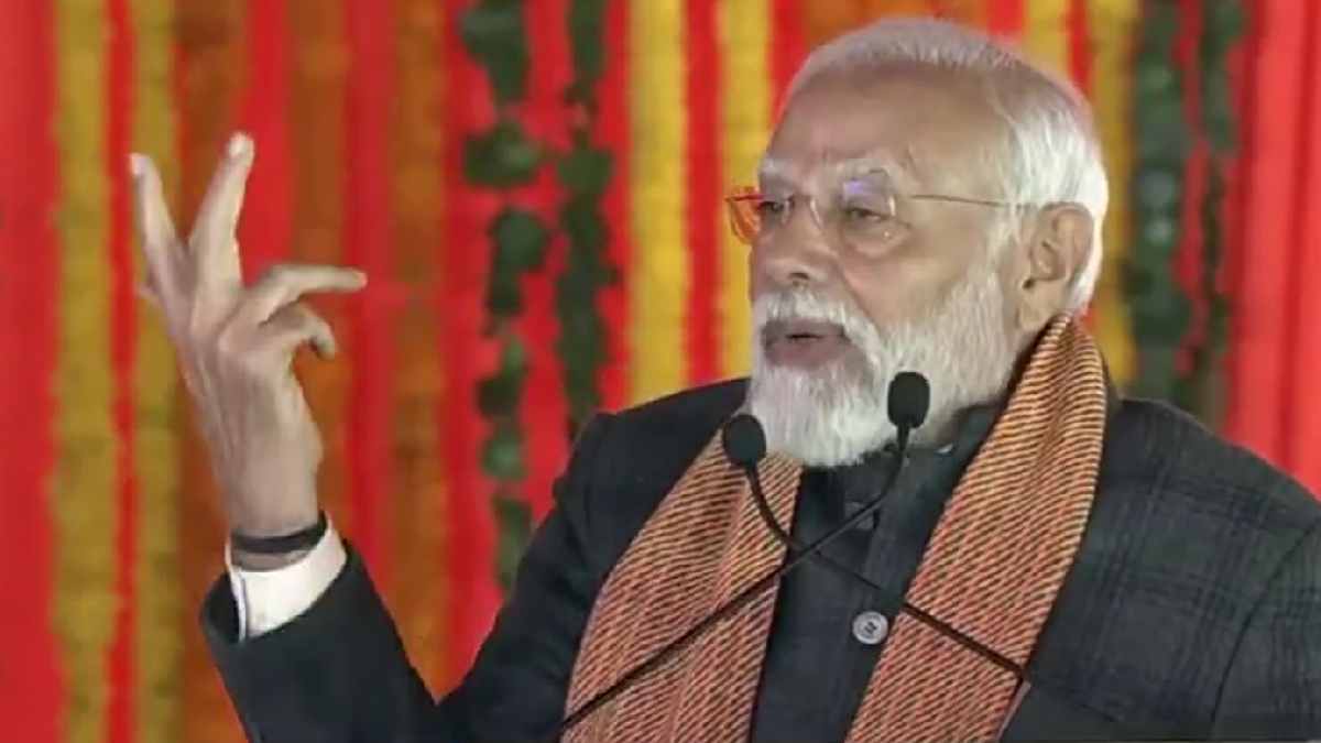 PM Modi's Special Gift On Women's Day! Announces Reduction In LPG Prices By Rs 100