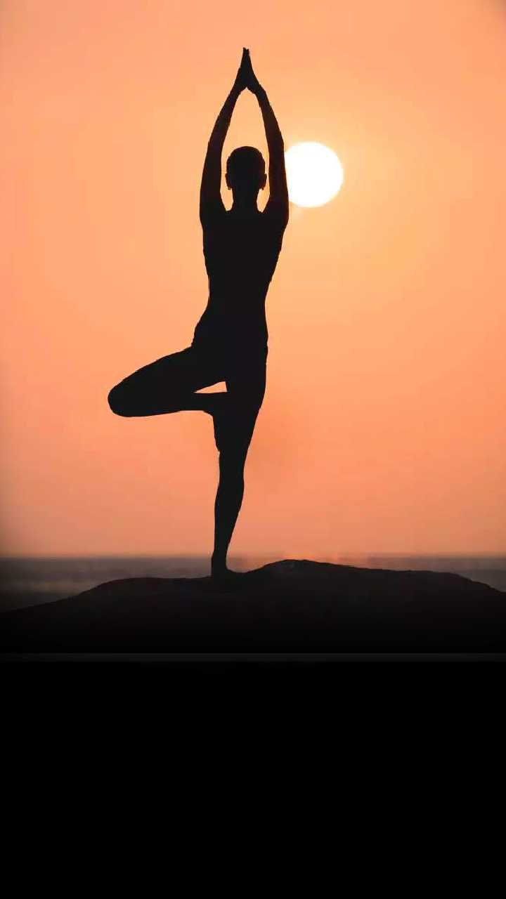 Yoga for Endometriosis: 8 Poses to Relieve Pelvic Pain