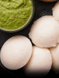 Idli with Coconut Chutney