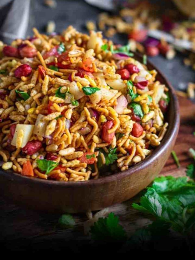 Bhel Puri Bonanza: Exploring The Irresistible Varieties You Must Try ...