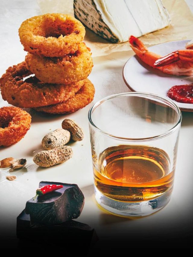 8 Whisky Companions: Best Desi Snacks