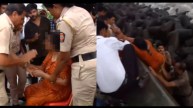 Mumbai Cops Save life Of Woman On Marine Drive