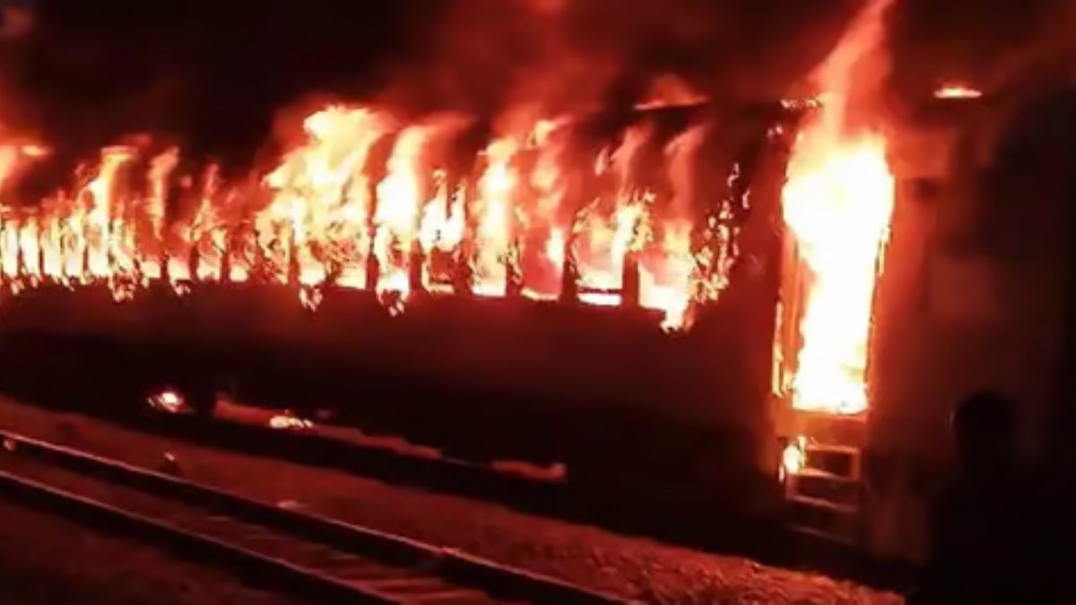 Taj Express train in Sarita Vihar, Delhi, ablaze with four coaches