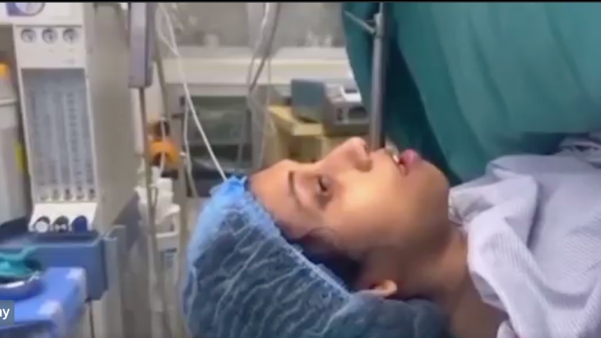 Woman Sings Bhajan During C-Section Delivery Watch Video