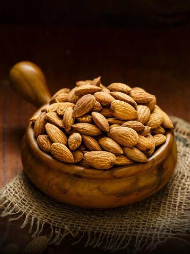 Almond Skins Celebrity Nutritionists Share Why They're Worth Eating