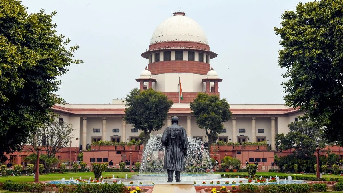 Supreme Court To Review Petition Challenging Hijab, Burqa Ban In Colleges Today