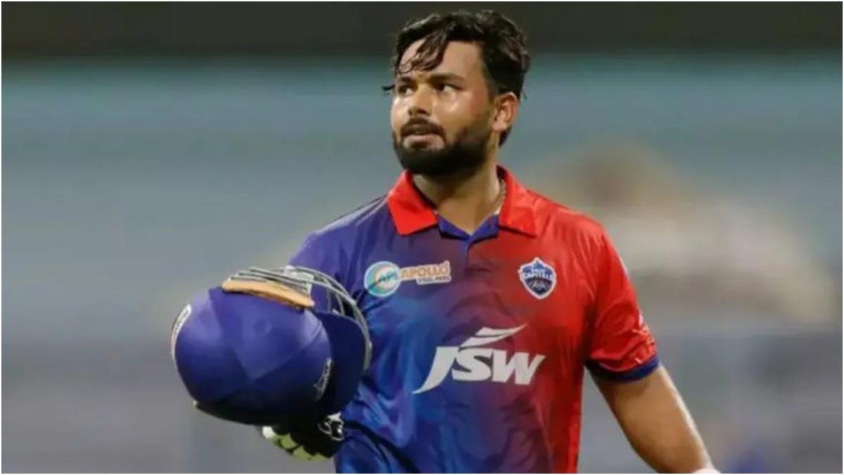 Rishabh Pant cleared rumor by staying in Delhi Capital