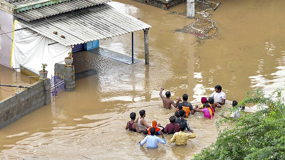 Eight Dead In Andhra Pradesh Floods; Telangana On High Alert