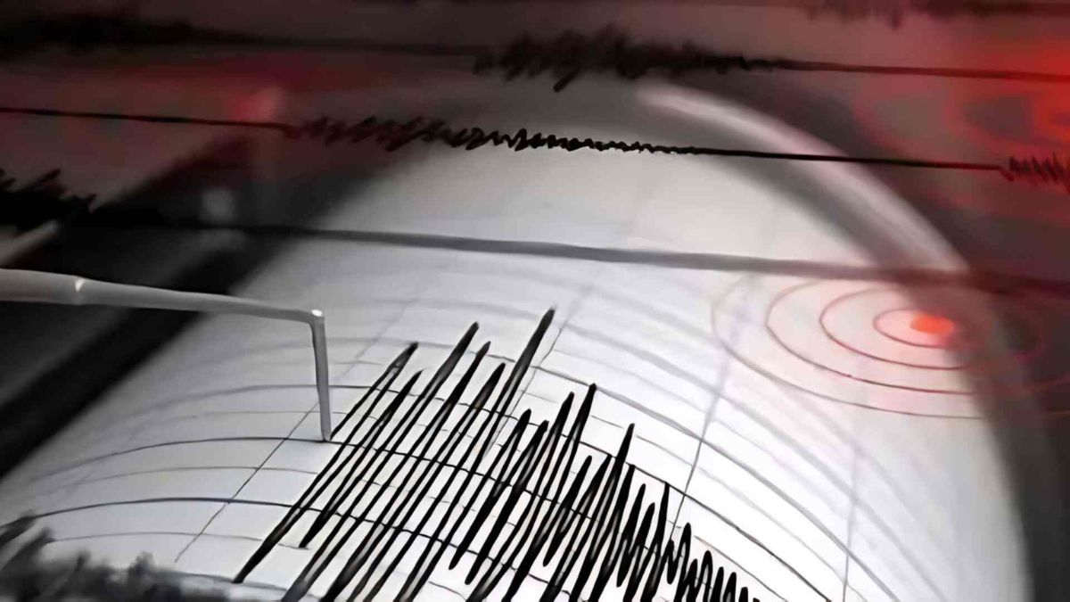 Tremors Felt in Delhi-NCR As 5.8 Magnitude Earthquake Hits Pakistan