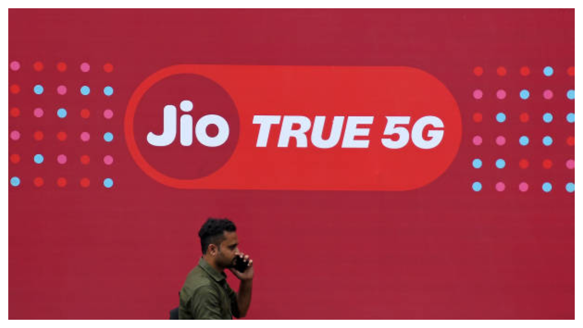 Jio New Recharge Plan: Free Jio Cinema Subscription, 2 GB Daily Data, Effective Price Of Rs 10 Per Day And More | All Details