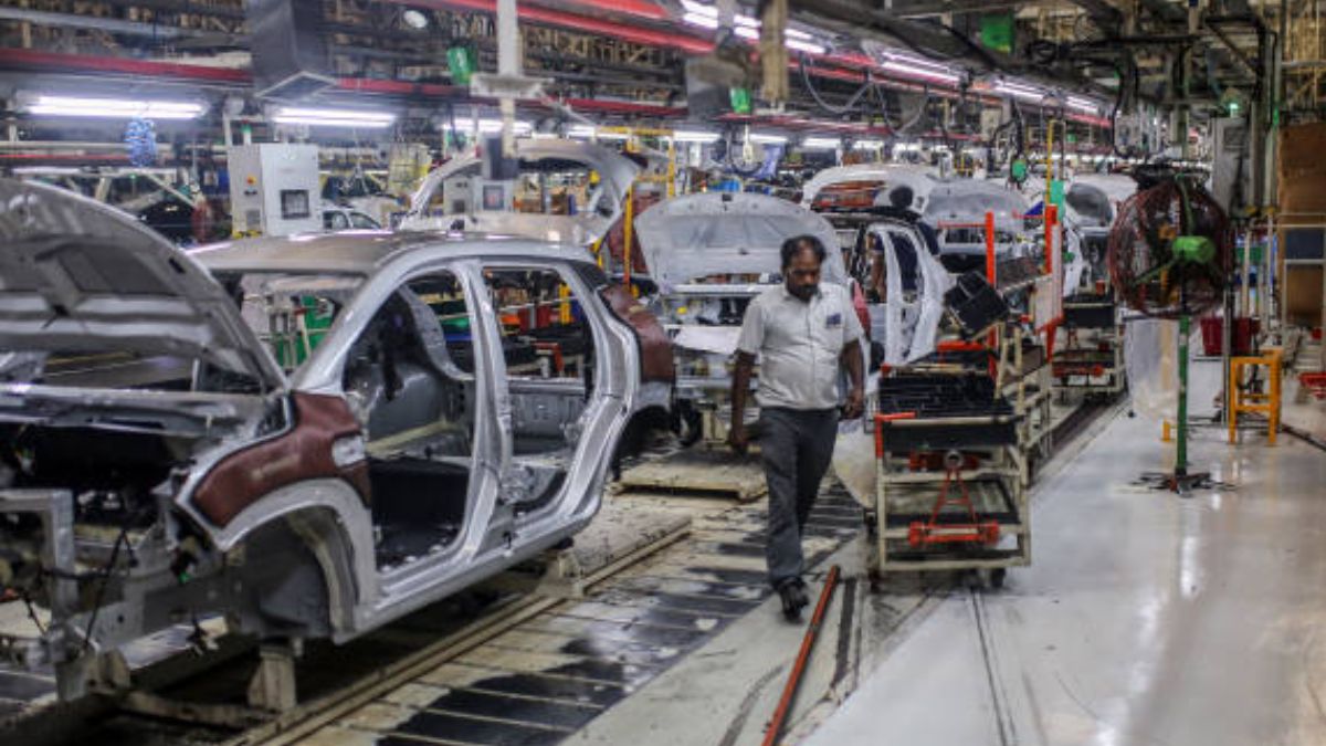 Automobile Sales Fall 9.26% YoY In Sept - Nifty Auto Plunges