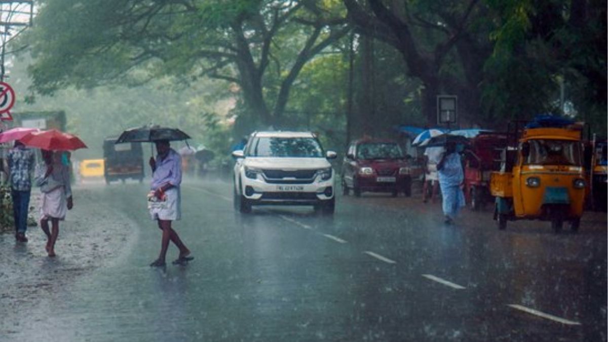 IMD Weather Update: Heavy Rainfall In Tamil Nadu, Karnataka; Moderate AQI in Delhi