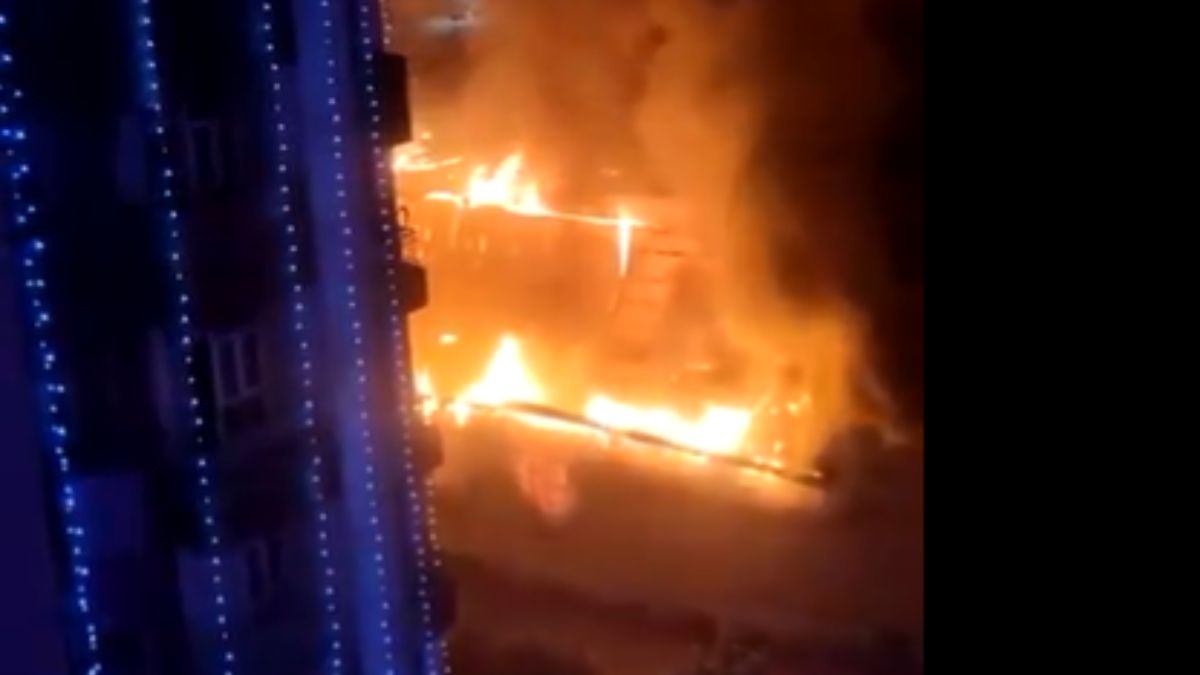 Noida: Massive Fire Breaks Out At Banquet Hall In Sector 74, Electrician Dead