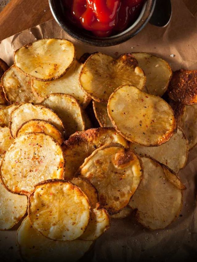 Make Delicious Baked Potato Chips At Home