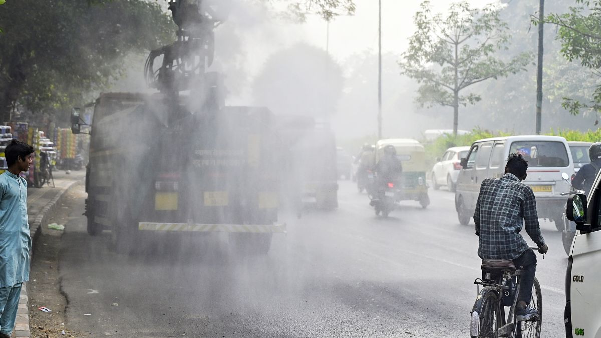 Delhi Pollution: Air Quality Remains ‘Very Poor’, Residents Call For Stricter Anti-Pollution Measures