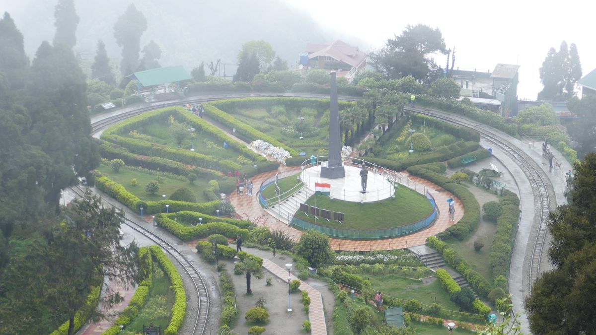 Darjeeling, West Bengal Weather Update Today: Temperature, AQI, IMD Forecast For Next 7 Days