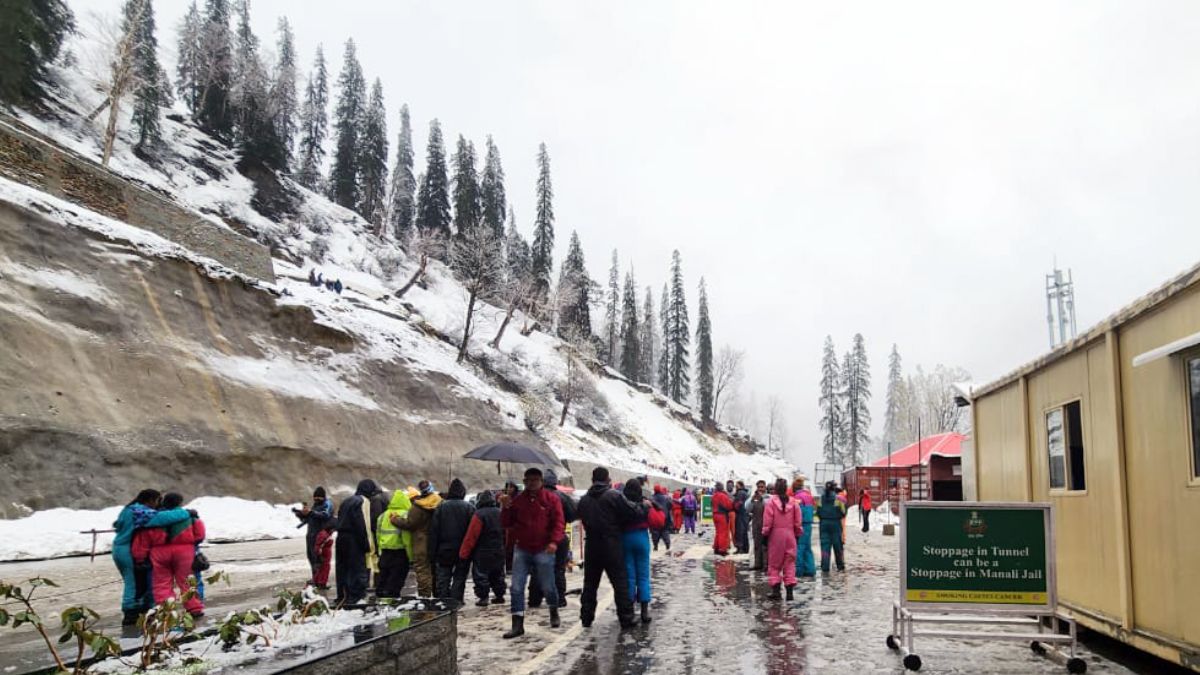 Manali-weather_204bba Manali, Himachal Pradesh Weather Update Today December 17, 2024: Temperature, IMD Forecast For Next 7 Days