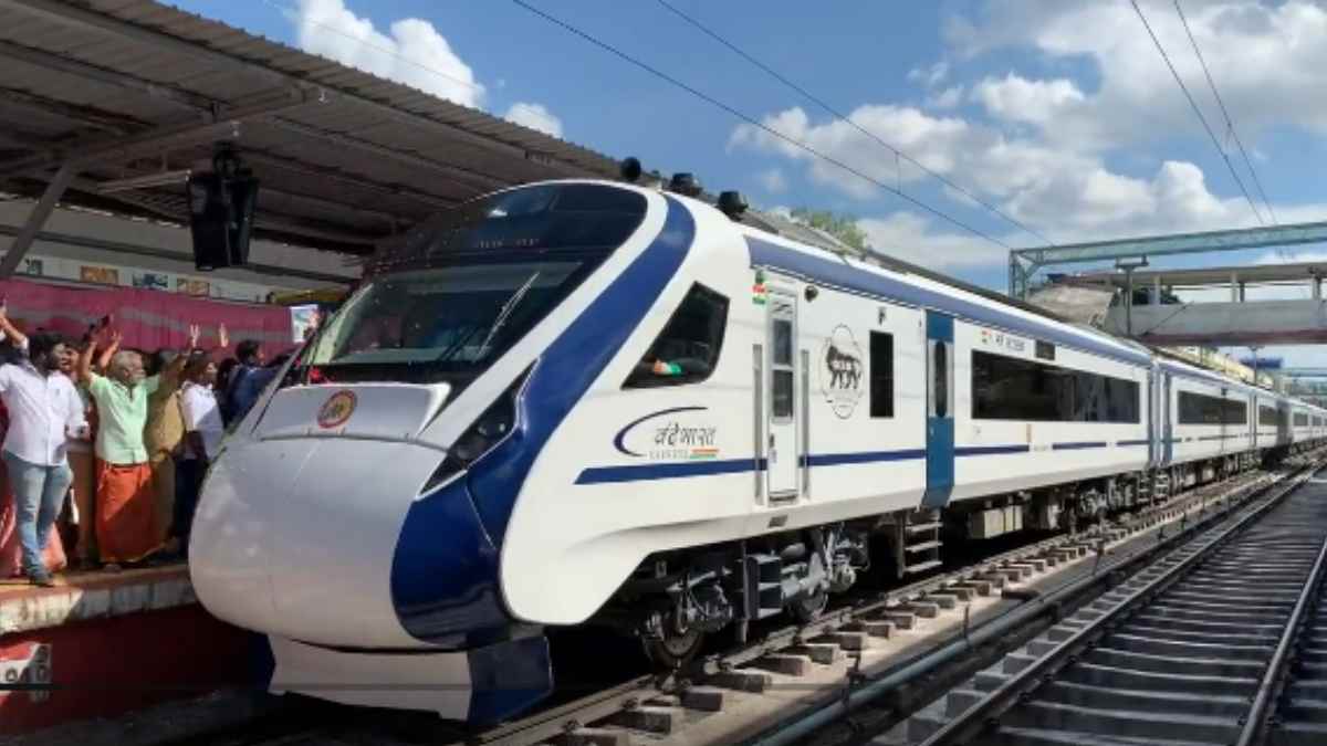 Tirunelveli-Chennai Egmore Vande Bharat Express