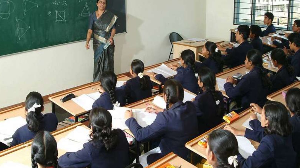 Centre Reinstates Pass-Fail System for Classes 5 and 8, Permits Holding Back Students