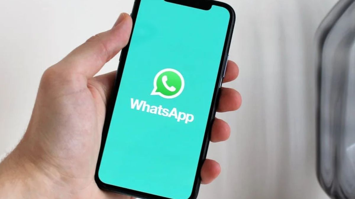 WhatsApp's Game-Changing iPhone Call Feature: No More Contact Saving Needed