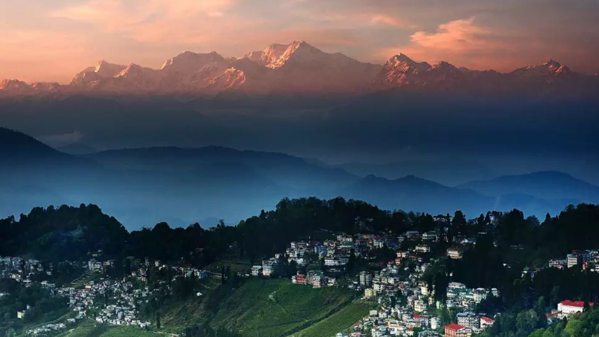 Darjeeling, West Bengal Weather Update Today: Temperature, AQI, IMD Forecast For Next 7 Days